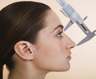 Indications pour les non-chirurgicale rhinoplastie